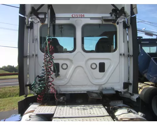 FREIGHTLINER CASCADIA 113 CAB