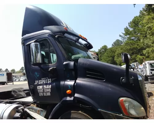 FREIGHTLINER CASCADIA 113 CAB