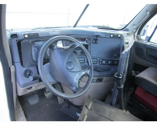 FREIGHTLINER CASCADIA 113 CAB