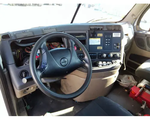 FREIGHTLINER CASCADIA 113 CAB