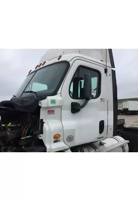 FREIGHTLINER CASCADIA 113 CAB