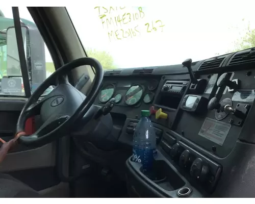 FREIGHTLINER CASCADIA 113 CAB