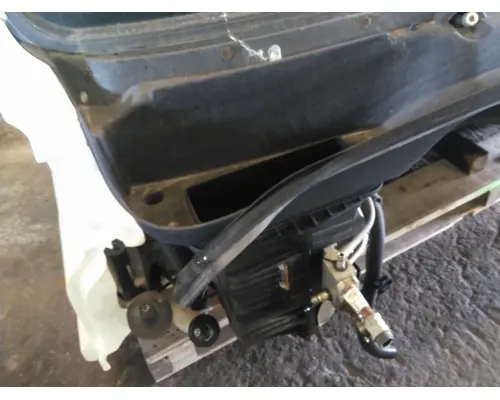 FREIGHTLINER CASCADIA 113 CAB