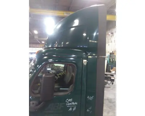 FREIGHTLINER CASCADIA 113 CAB