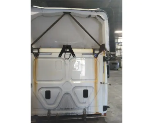 FREIGHTLINER CASCADIA 113 CAB