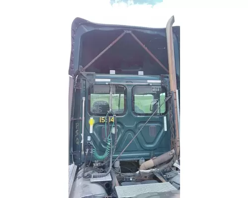 FREIGHTLINER CASCADIA 113 CAB