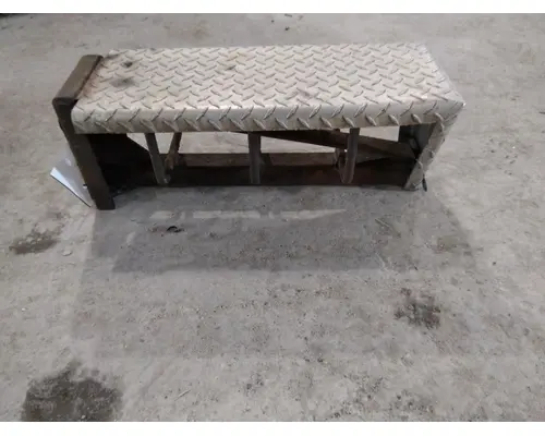 FREIGHTLINER CASCADIA 113 CHAIN HANGER