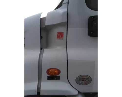 FREIGHTLINER CASCADIA 113 COWL
