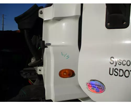 FREIGHTLINER CASCADIA 113 COWL