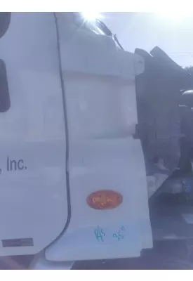 FREIGHTLINER CASCADIA 113 COWL