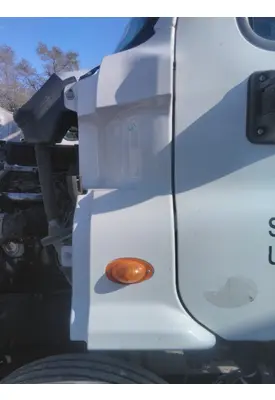 FREIGHTLINER CASCADIA 113 COWL