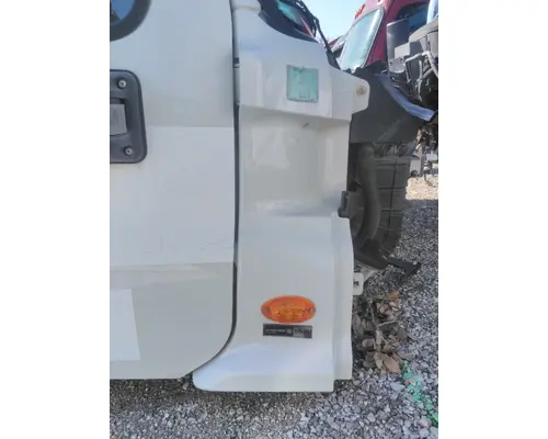 FREIGHTLINER CASCADIA 113 COWL