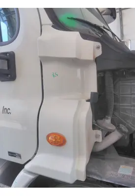 FREIGHTLINER CASCADIA 113 COWL