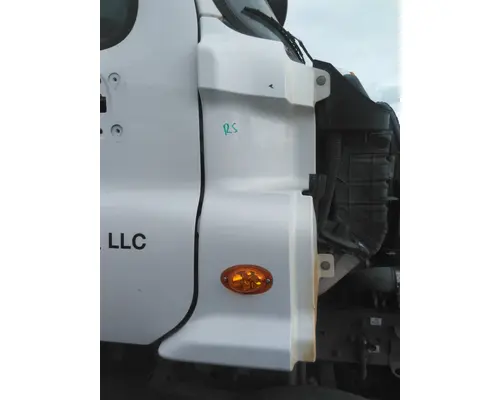 FREIGHTLINER CASCADIA 113 COWL