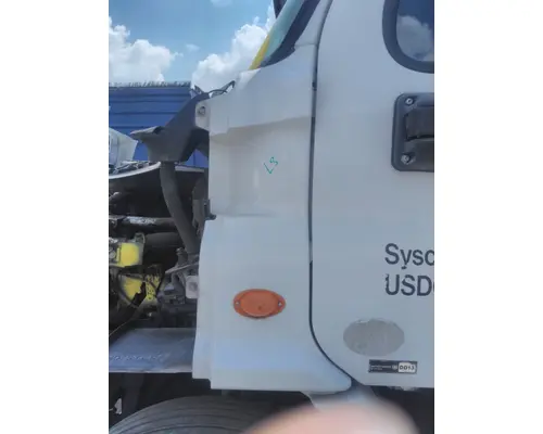 FREIGHTLINER CASCADIA 113 COWL