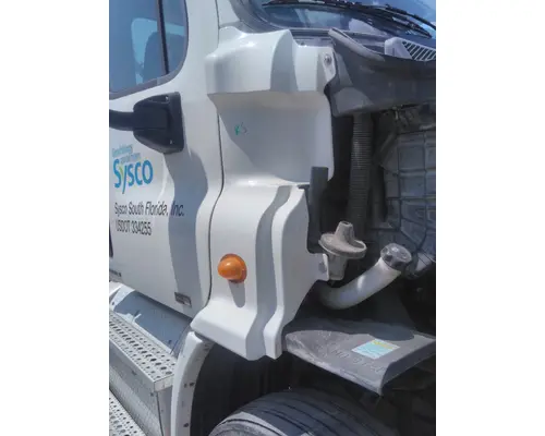 FREIGHTLINER CASCADIA 113 COWL