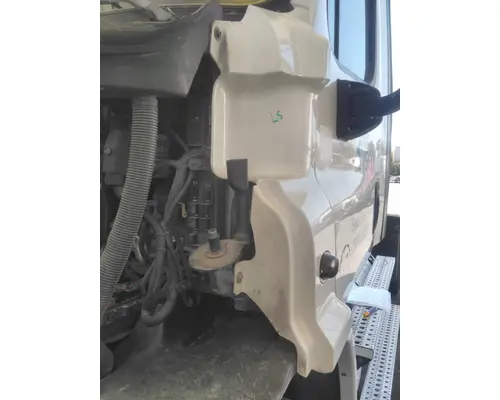 FREIGHTLINER CASCADIA 113 COWL