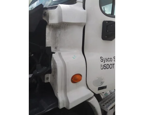FREIGHTLINER CASCADIA 113 COWL