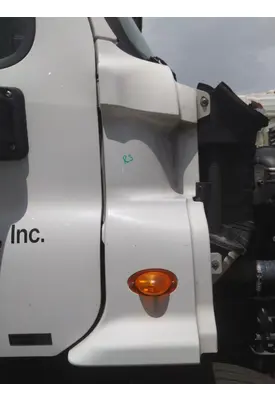 FREIGHTLINER CASCADIA 113 COWL