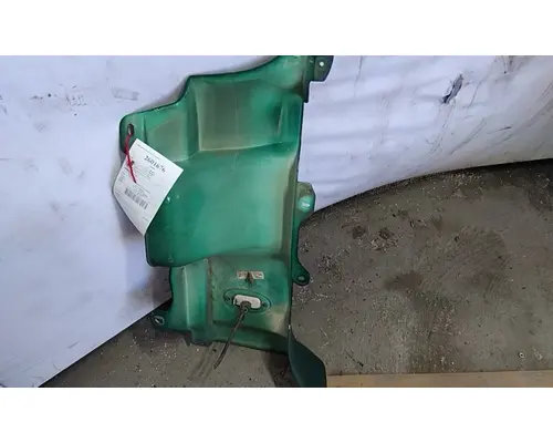 FREIGHTLINER CASCADIA 113 COWL