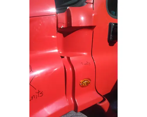 FREIGHTLINER CASCADIA 113 COWL