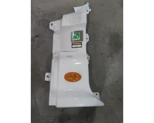 FREIGHTLINER CASCADIA 113 COWL