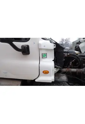 FREIGHTLINER CASCADIA 113 COWL