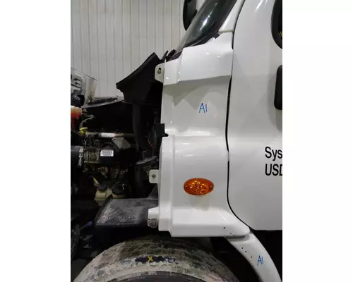 FREIGHTLINER CASCADIA 113 COWL