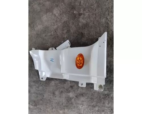 FREIGHTLINER CASCADIA 113 COWL