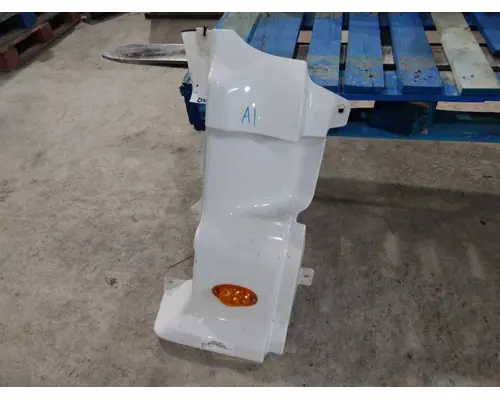 FREIGHTLINER CASCADIA 113 COWL