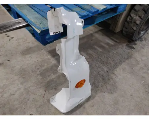 FREIGHTLINER CASCADIA 113 COWL