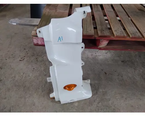 FREIGHTLINER CASCADIA 113 COWL