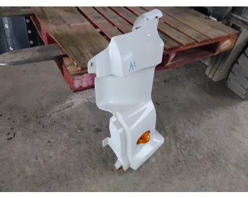 FREIGHTLINER CASCADIA 113 COWL