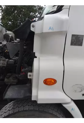 FREIGHTLINER CASCADIA 113 COWL