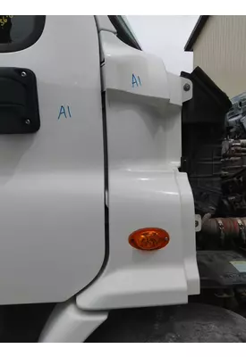 FREIGHTLINER CASCADIA 113 COWL