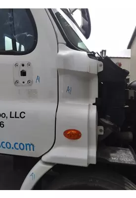 FREIGHTLINER CASCADIA 113 COWL
