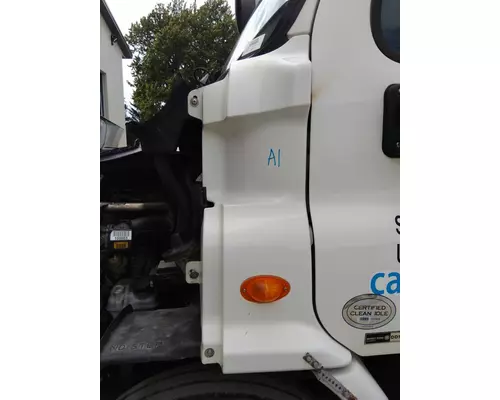 FREIGHTLINER CASCADIA 113 COWL