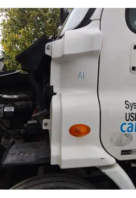 FREIGHTLINER CASCADIA 113 COWL
