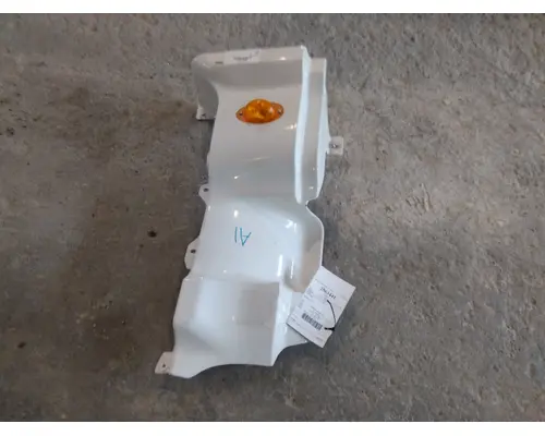 FREIGHTLINER CASCADIA 113 COWL