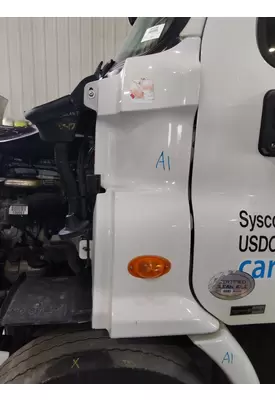 FREIGHTLINER CASCADIA 113 COWL