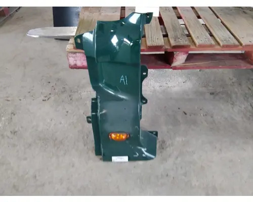 FREIGHTLINER CASCADIA 113 COWL