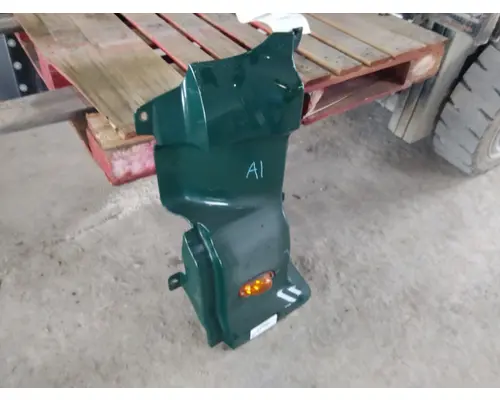 FREIGHTLINER CASCADIA 113 COWL