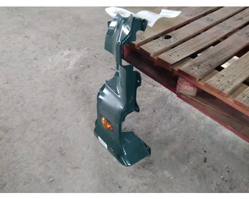 FREIGHTLINER CASCADIA 113 COWL