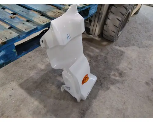 FREIGHTLINER CASCADIA 113 COWL