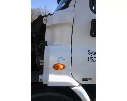 FREIGHTLINER CASCADIA 113 COWL