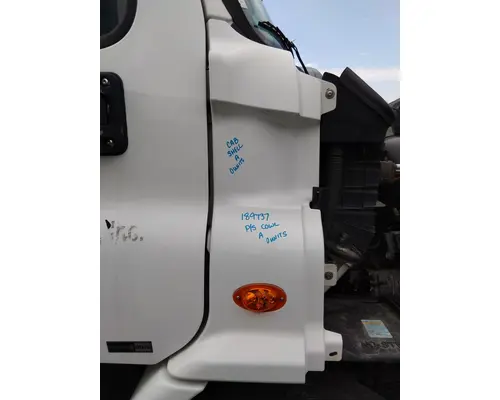 FREIGHTLINER CASCADIA 113 COWL