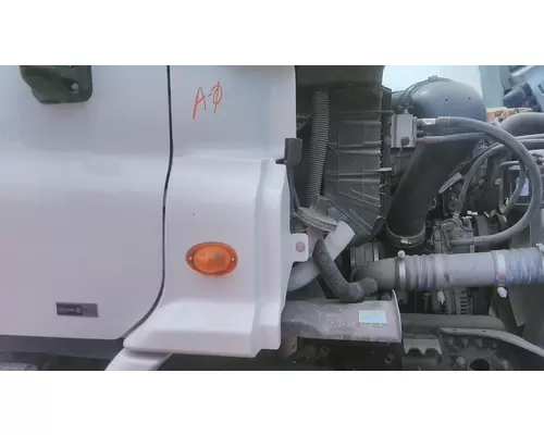 FREIGHTLINER CASCADIA 113 COWL
