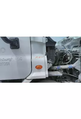 FREIGHTLINER CASCADIA 113 COWL