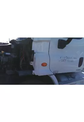 FREIGHTLINER CASCADIA 113 COWL