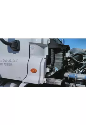 FREIGHTLINER CASCADIA 113 COWL